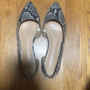 Snakeskin flats